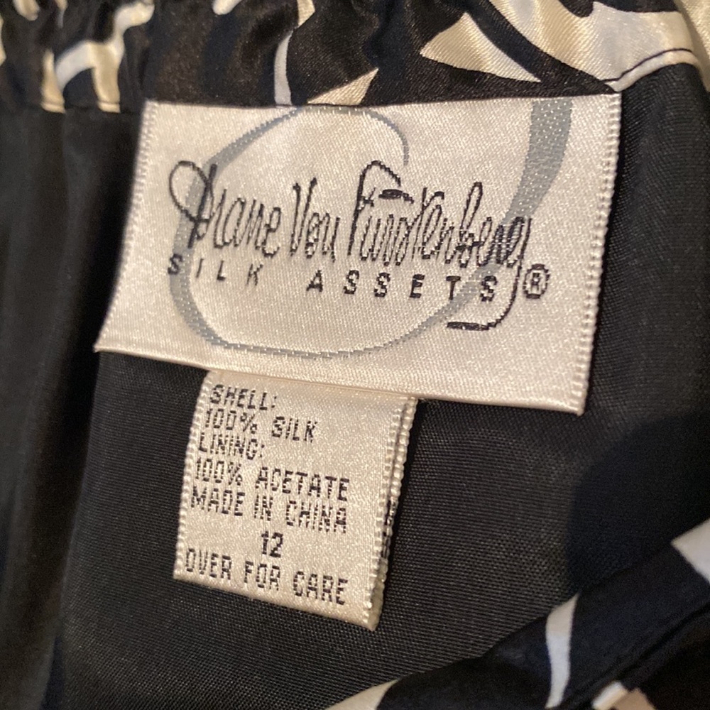 Designer Silk wrap skirt/ size 12